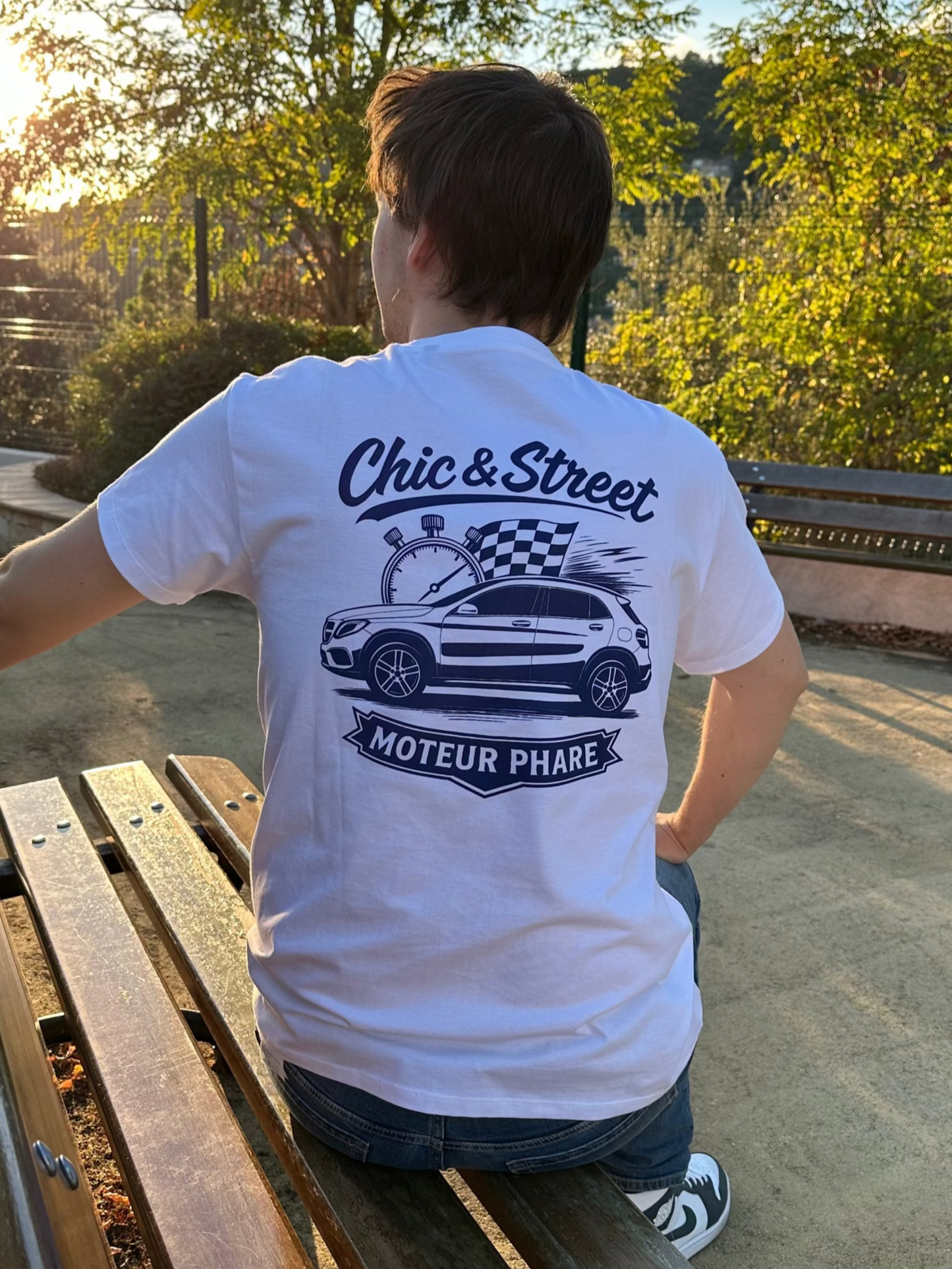 Le t-shirt de l'édition "Chic and Street"