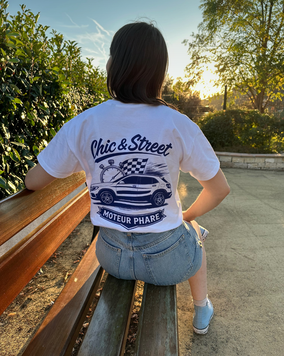 Le t-shirt de l'édition "Chic and Street"